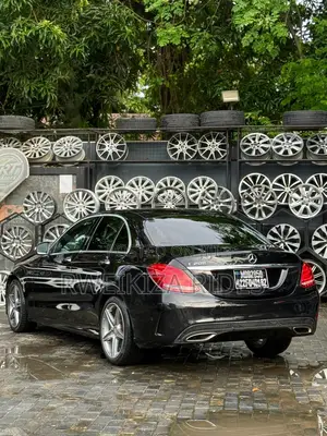 Mercedes-Benz C200 2015 Black