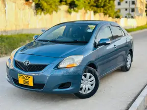 Toyota Belta 2007 Blue