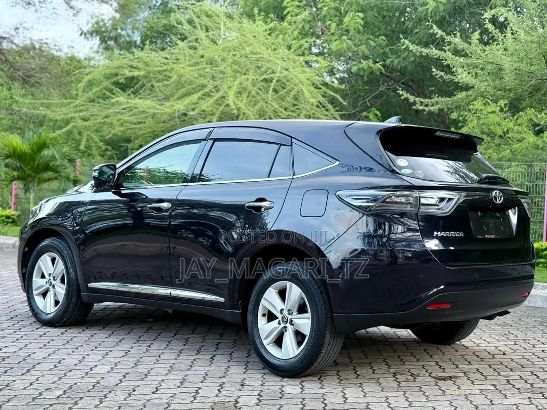 Toyota Harrier 2016 Black