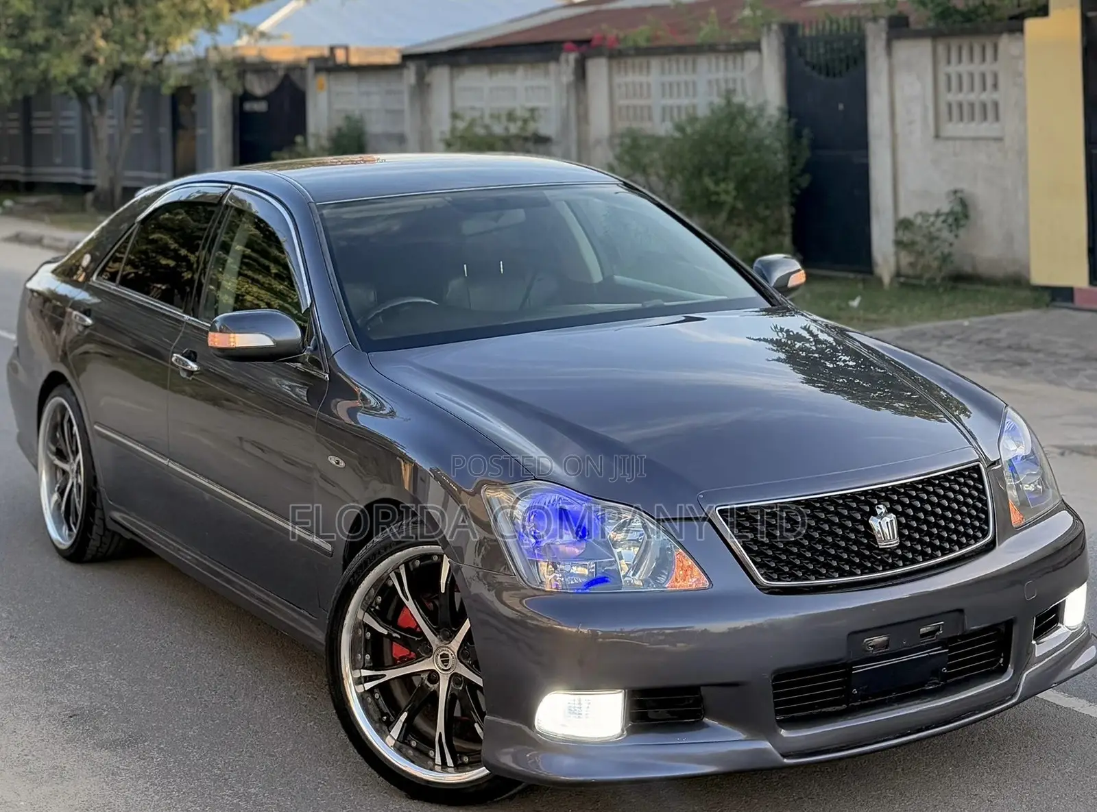 Toyota Crown 2007 Gray