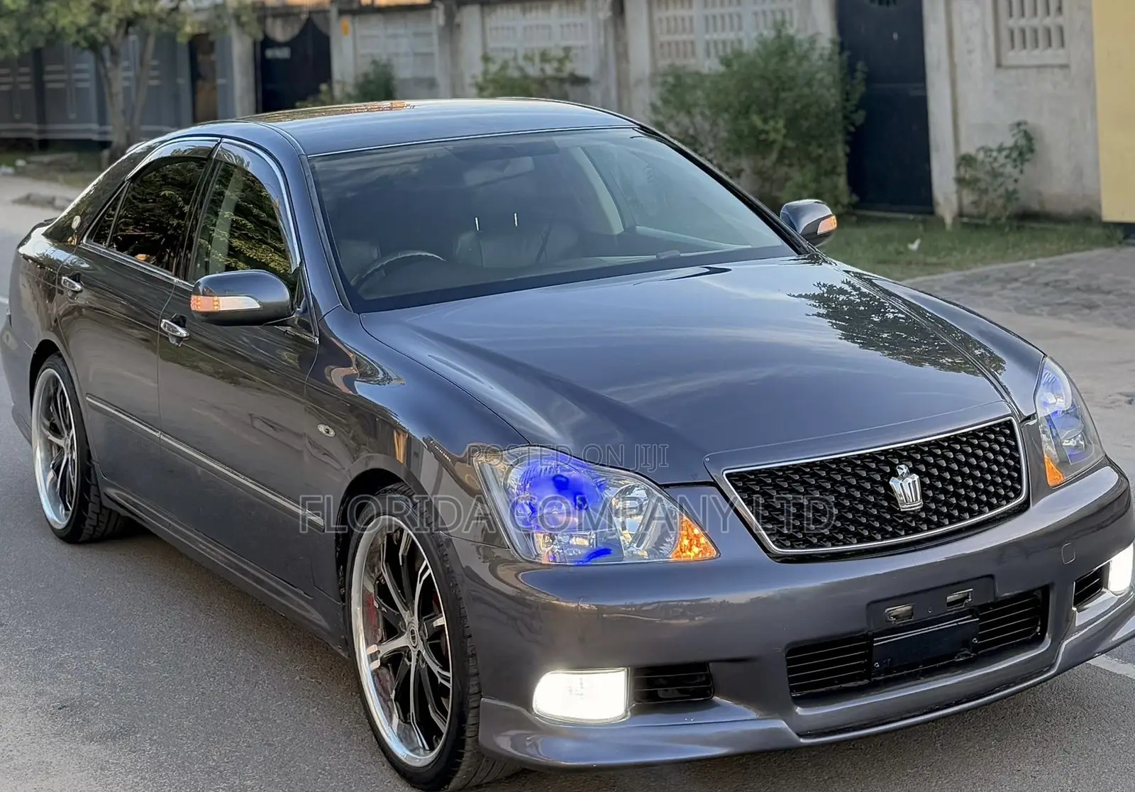 Toyota Crown 2007 Gray