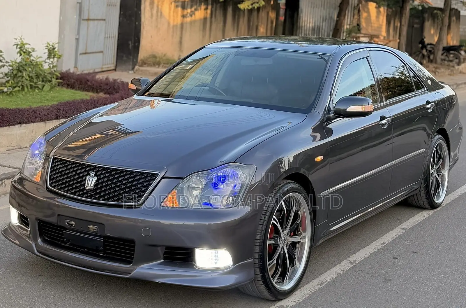 Toyota Crown 2007 Gray