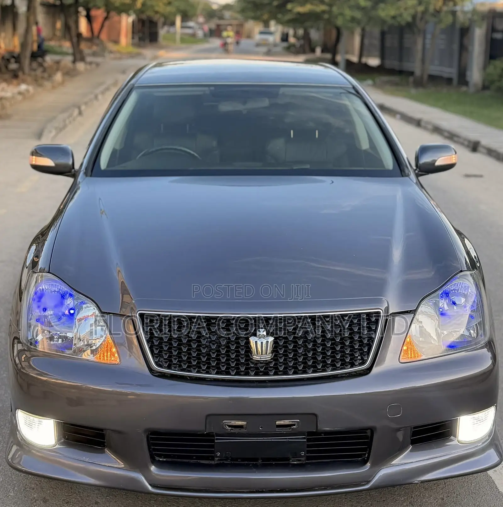 Toyota Crown 2007 Gray
