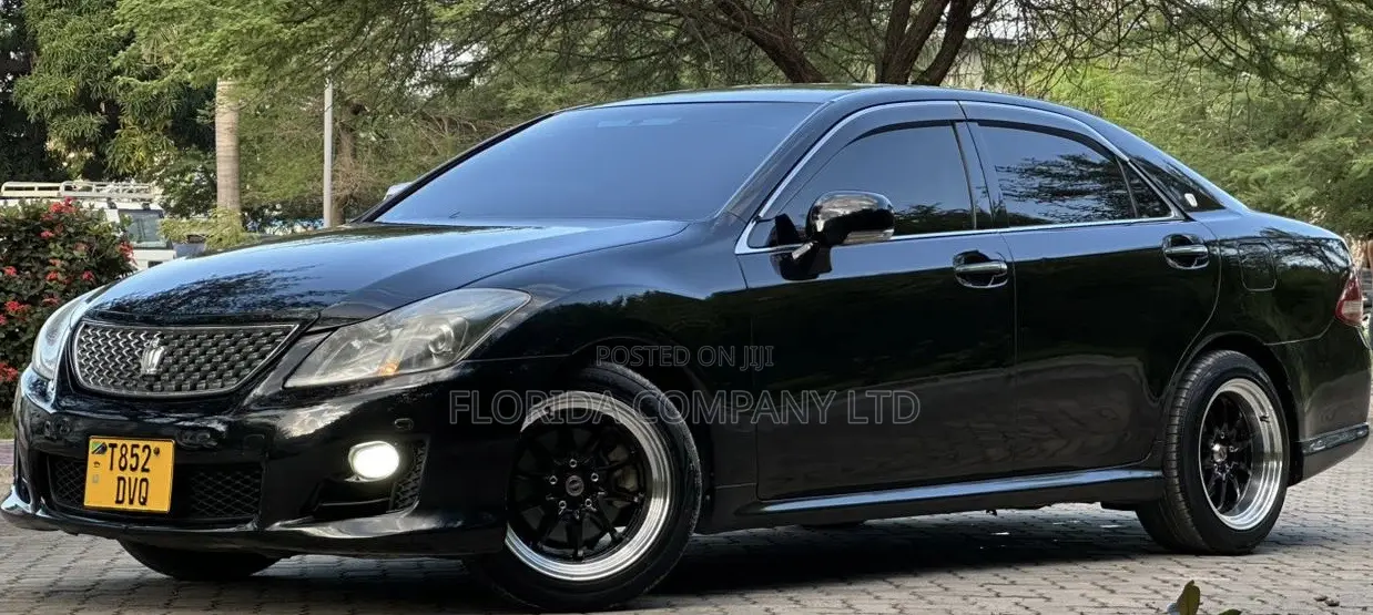 Toyota Crown 2008 Black