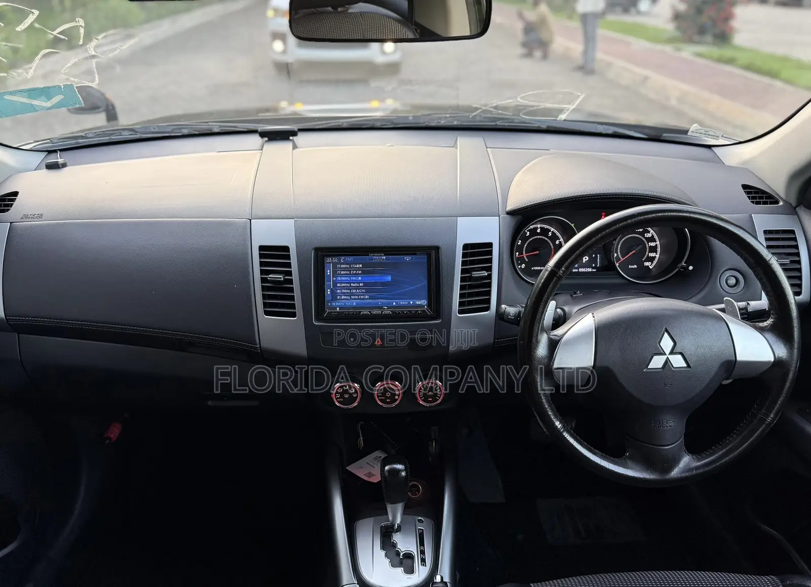 Mitsubishi Outlander 2011 Black