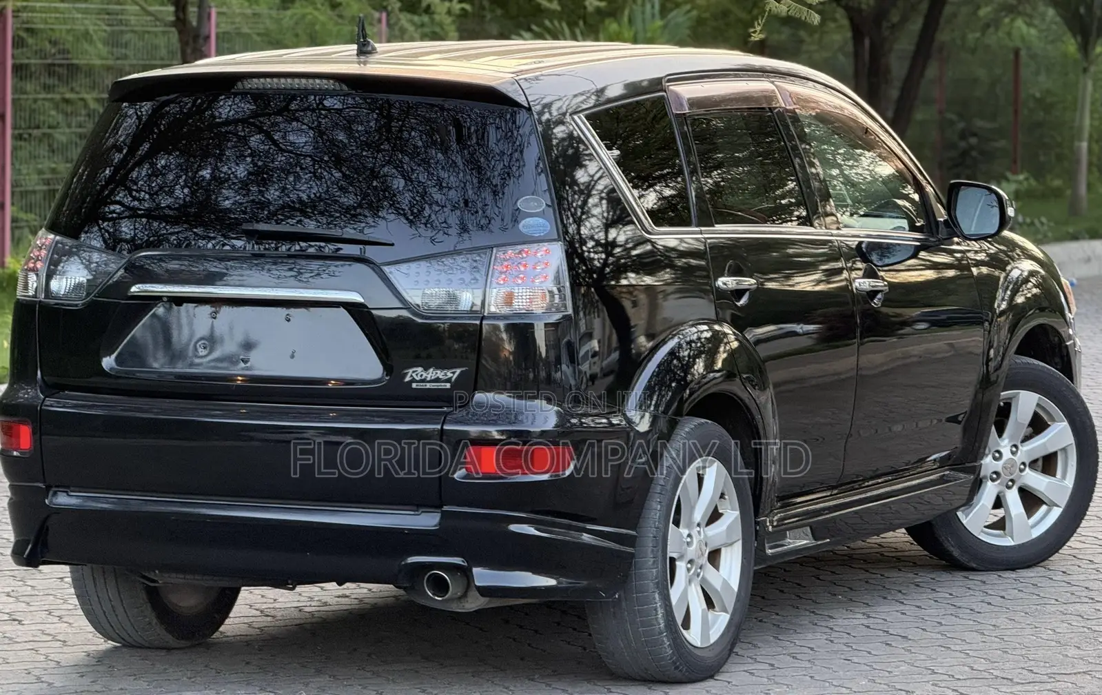 Mitsubishi Outlander 2011 Black