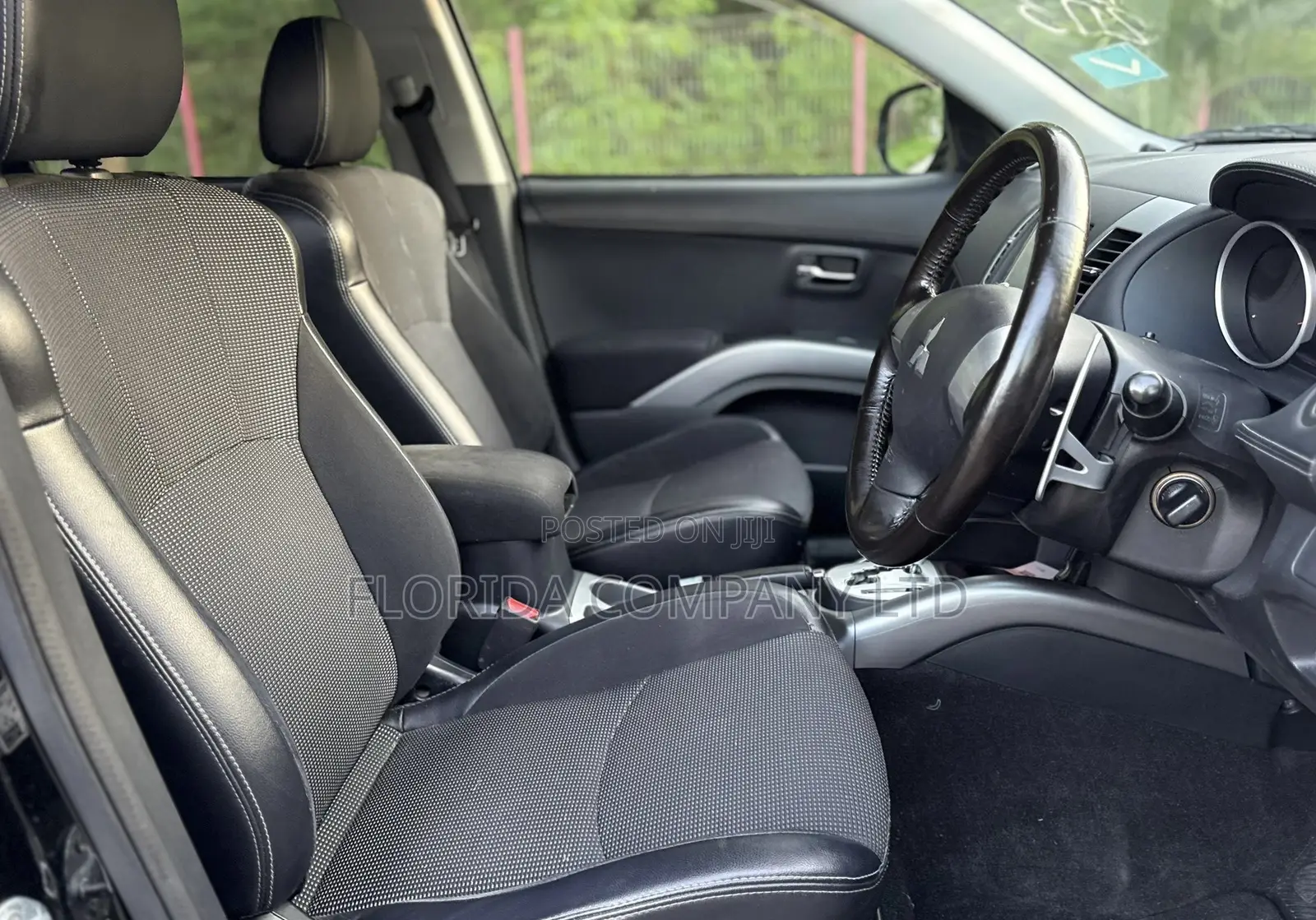Mitsubishi Outlander 2011 Black