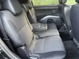 Mitsubishi Outlander 2011 Black