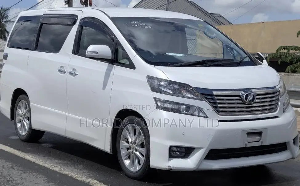 Toyota Vellfire 2008 White