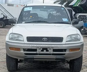 Toyota RAV4 2005 White