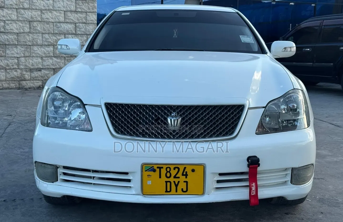 Toyota Crown 2006 White