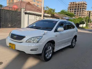 Toyota Harrier 2005 White