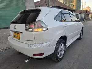 Toyota Harrier 2005 White