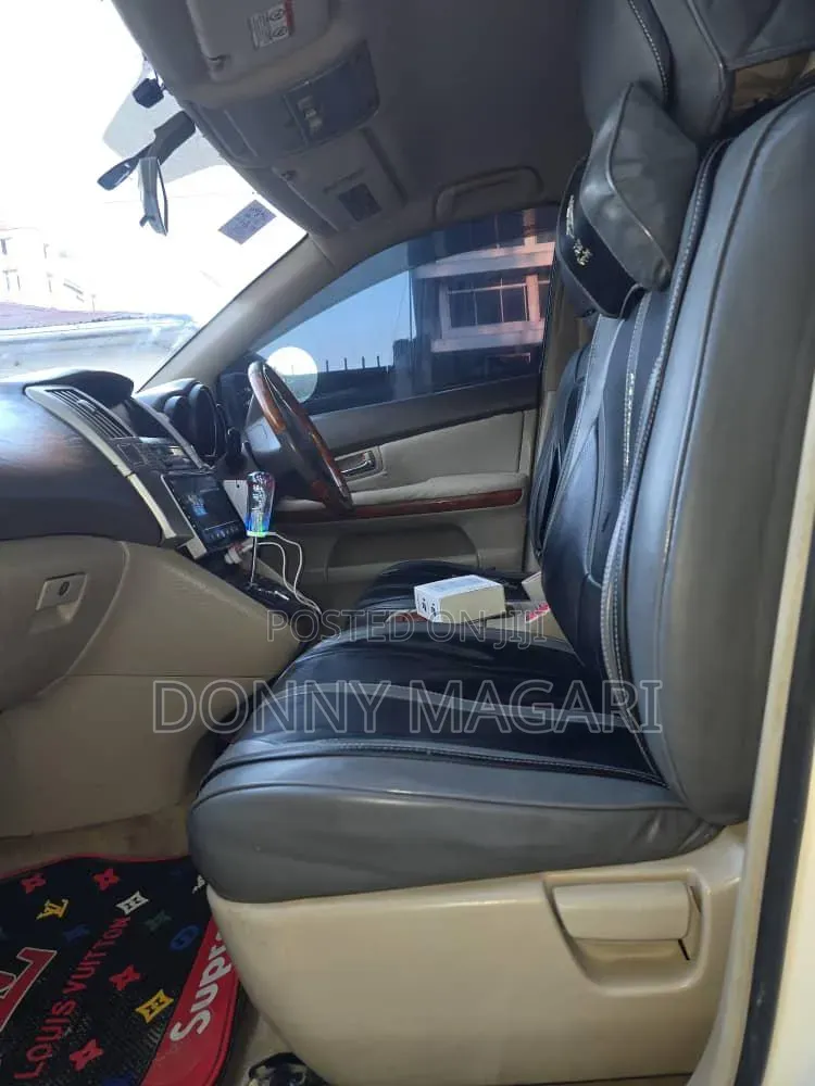 Toyota Harrier 2005 White