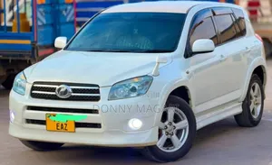 Toyota RAV4 2008 White