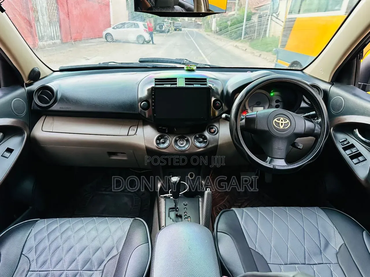 Toyota Vanguard 2010 Black