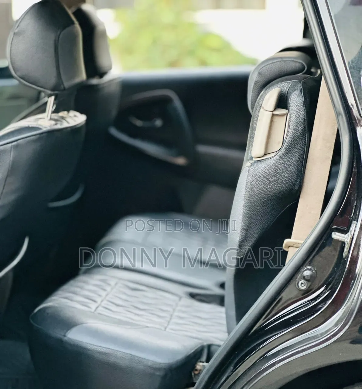 Toyota Vanguard 2010 Black