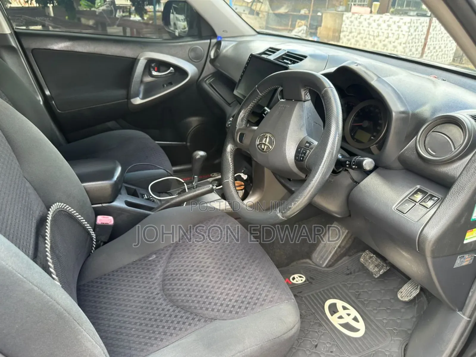 Toyota Vanguard 2010 Black