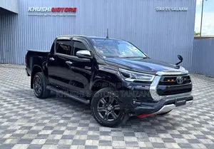 Toyota Hilux 2022 Black