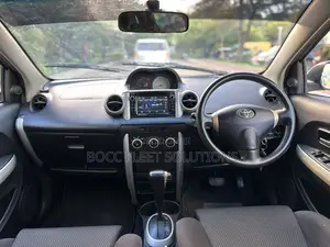 Toyota IST 2004 Silver