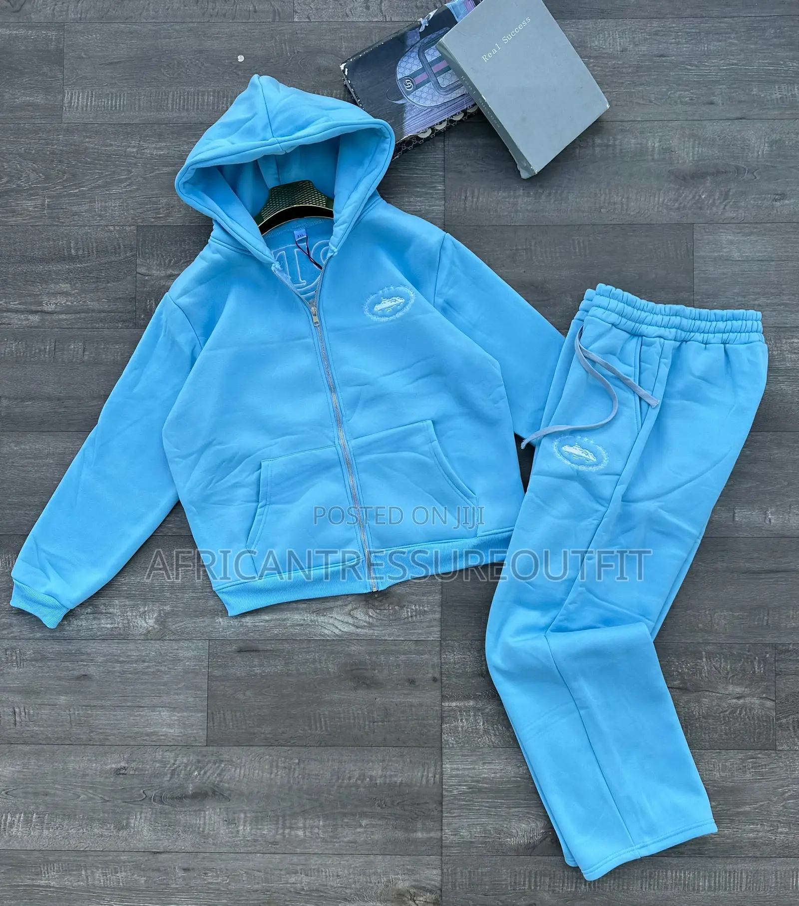 Corteiz Tracksuits Zip-up Hoodie And Matching Joggers Available