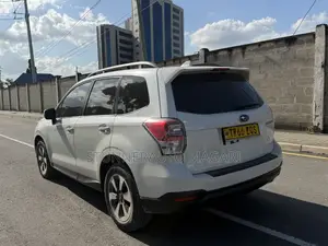 Subaru Forester 2016 Pearl
