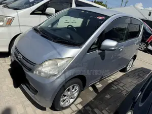 Daihatsu Move 2012 Silver
