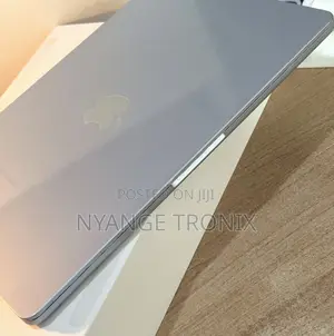 New Laptop Apple MacBook Air 2025 M4 15-inch 16GB Apple M4 SSD 256GB