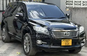 Toyota Vanguard 2013 Black
