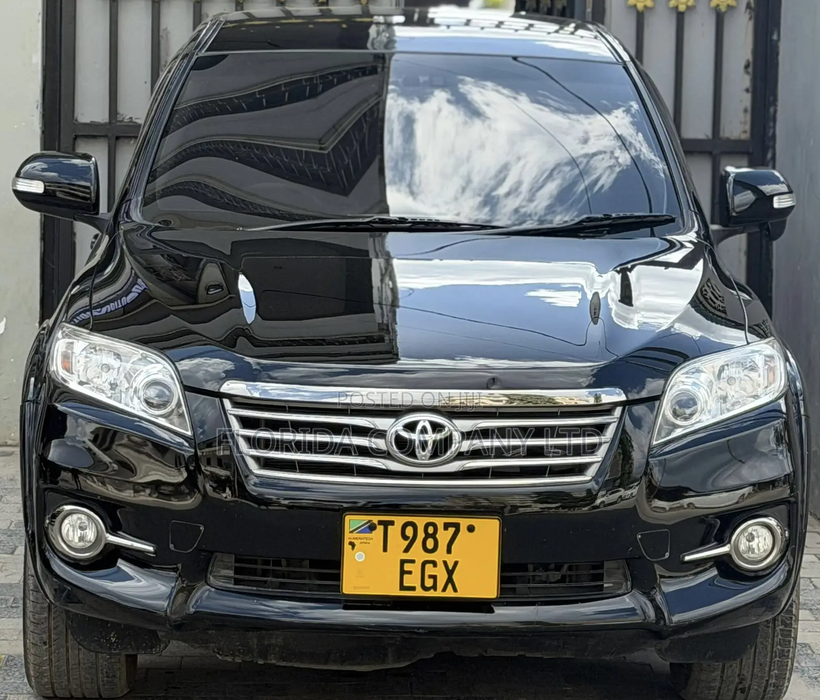 Toyota Vanguard 2013 Black
