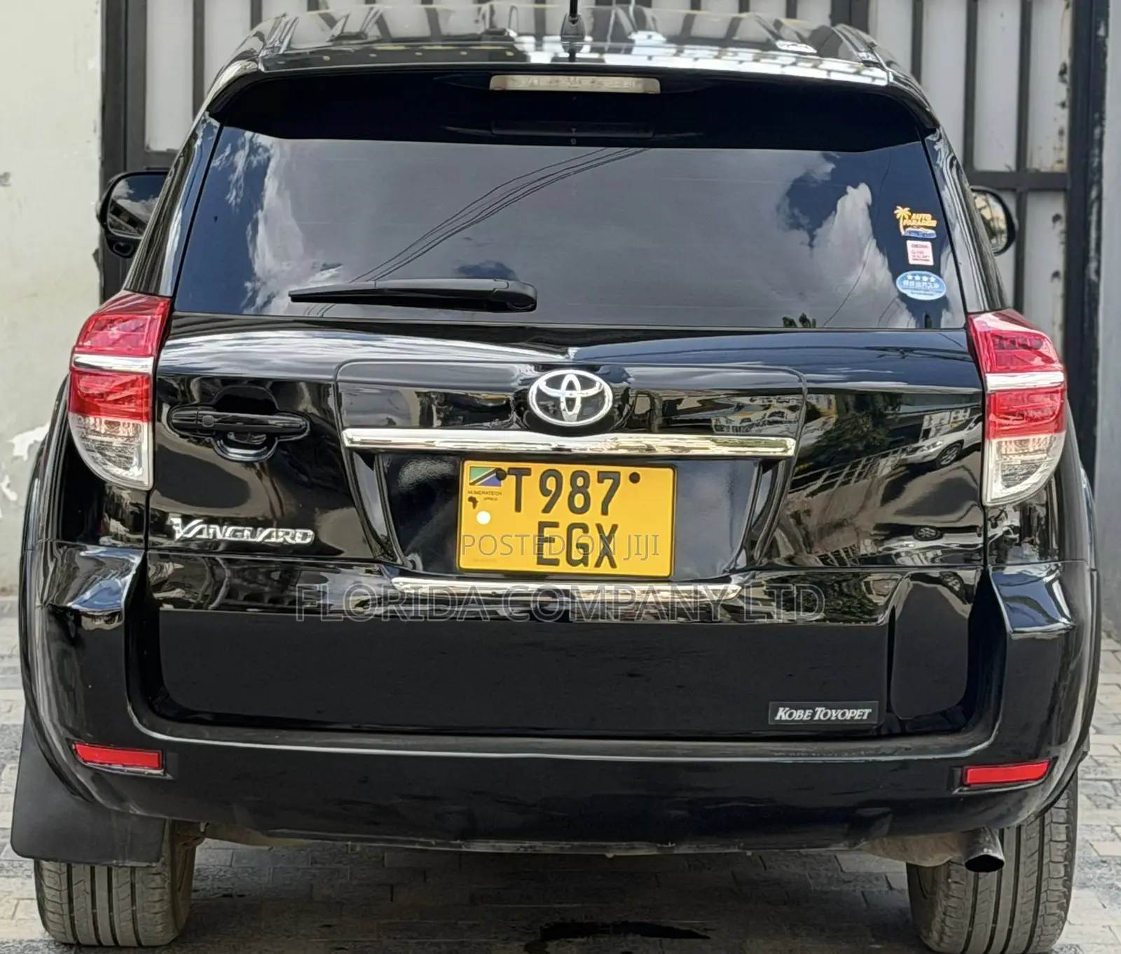 Toyota Vanguard 2013 Black