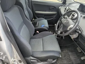 Toyota IST 2005 Silver