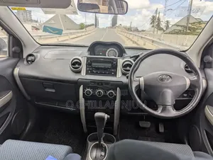 Toyota IST 2005 Silver