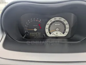 Toyota IST 2005 Silver