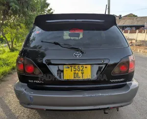 Toyota Harrier 2002 Black