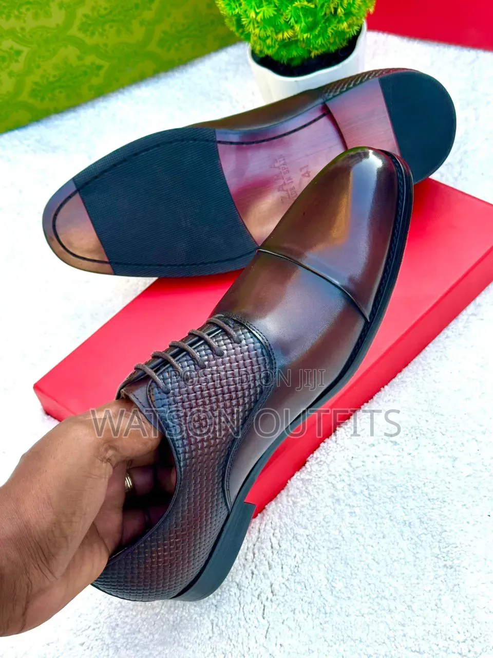 Men's Leather Shoes 2-Colours Black and Coffee Materials Quality