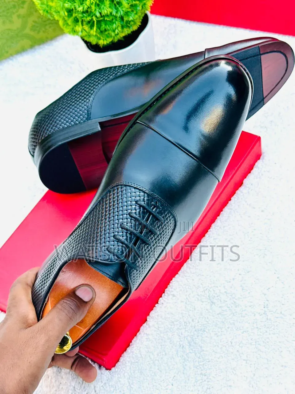 Men's Leather Shoes 2-Colours Black and Coffee Materials Quality