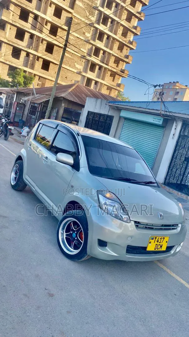 Toyota Passo 1.0 FWD 2007 Silver