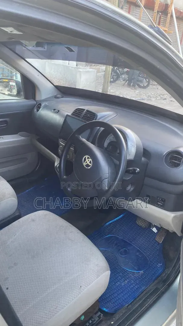 Toyota Passo 1.0 FWD 2007 Silver