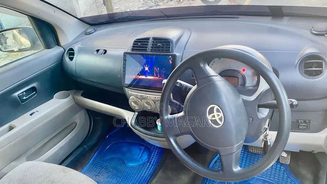 Toyota Passo 1.0 FWD 2007 Silver