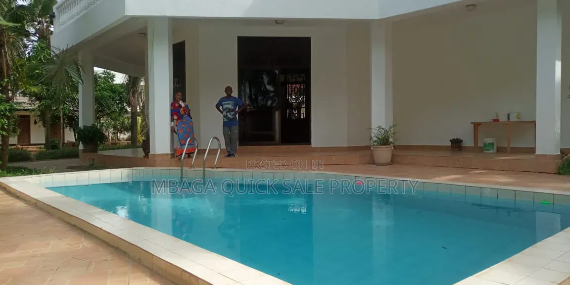 5bdrm House in Mbezi Beach for rent