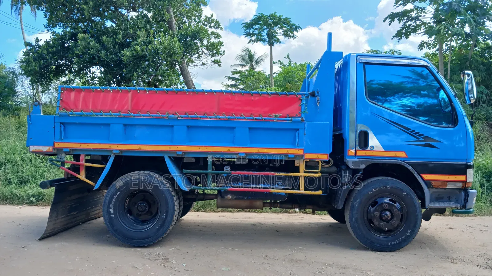  Mitsubishi Canter 4d33 Tipper 