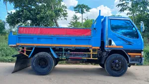  Mitsubishi Canter 4d33 Tipper 