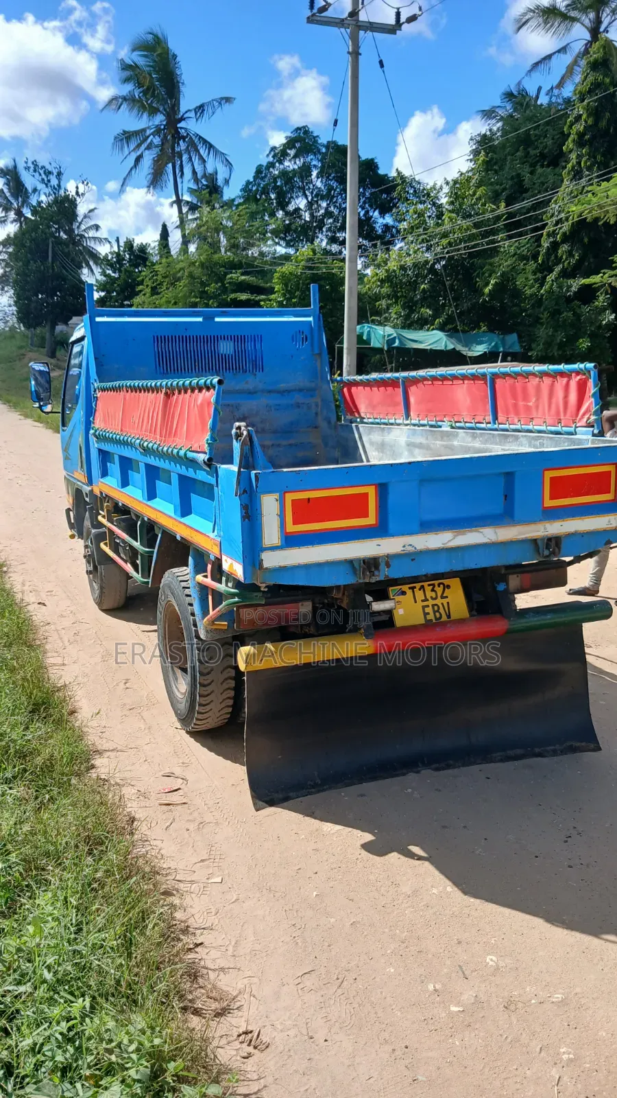  Mitsubishi Canter 4d33 Tipper 