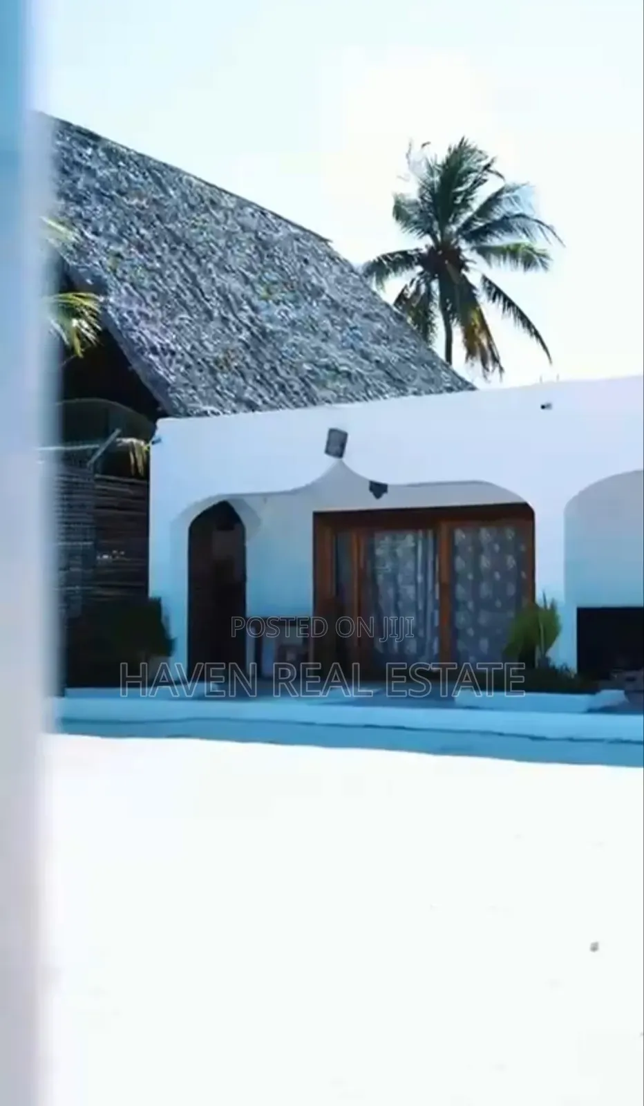 Furnished 8bdrm Villa in Kusini for sale