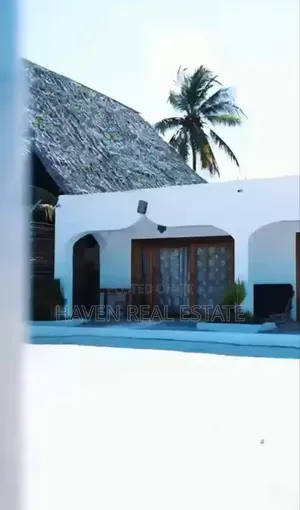 Furnished 8bdrm Villa in Kusini for sale