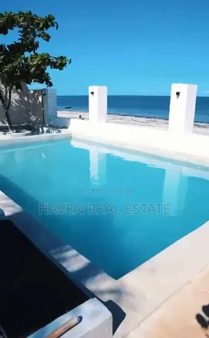 Furnished 8bdrm Villa in Kusini for sale
