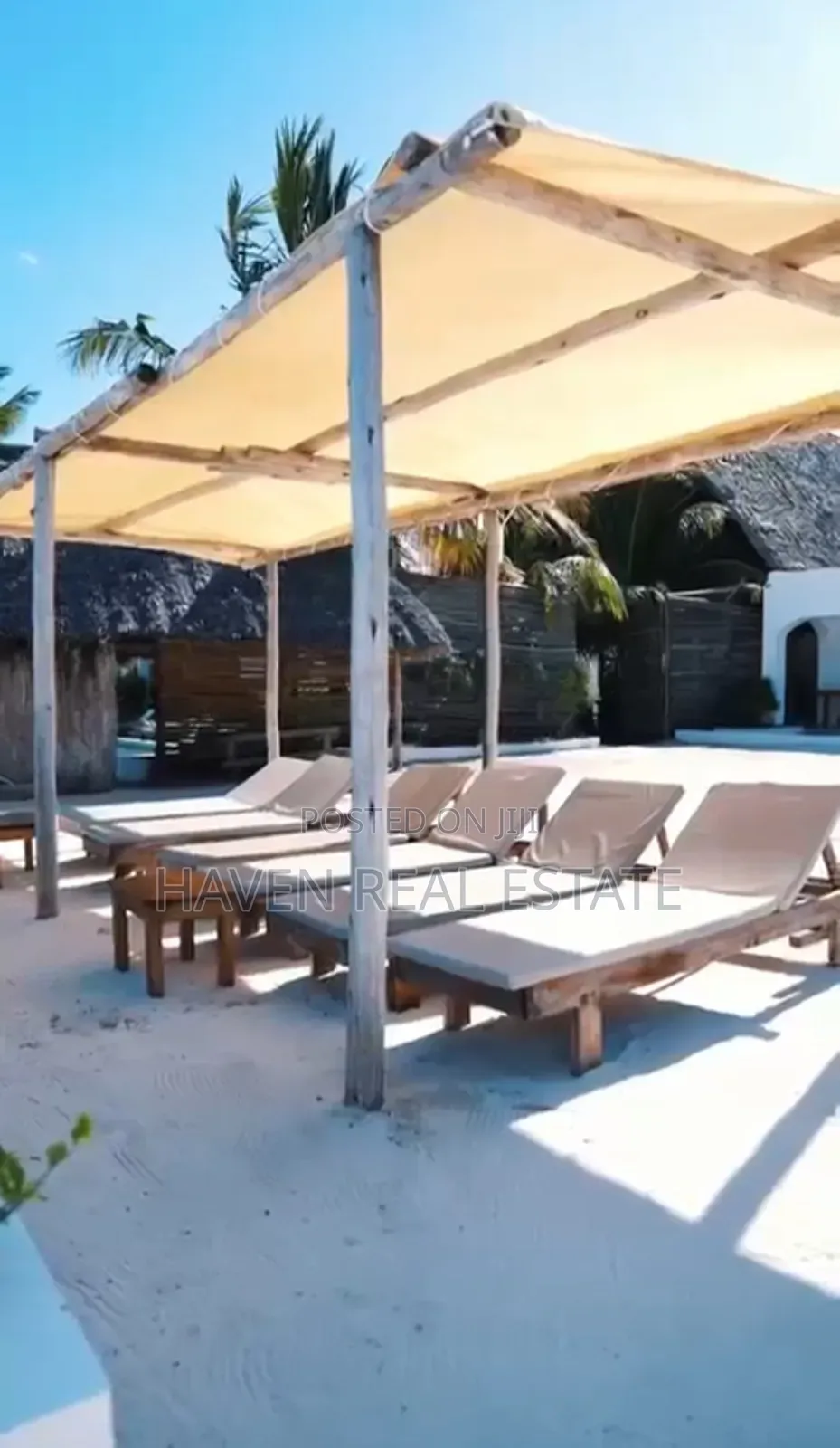 Furnished 8bdrm Villa in Kusini for sale