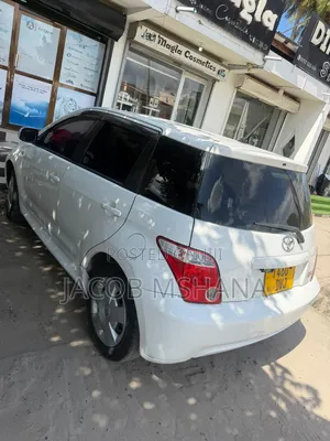 Toyota IST 2007 White