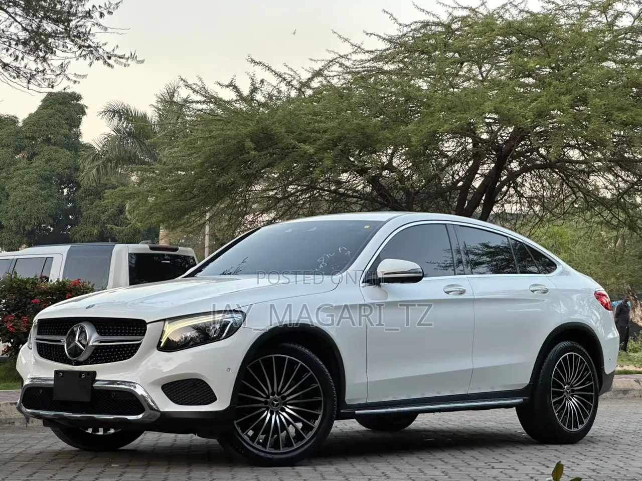 Mercedes-Benz GLC-Class 2017 White